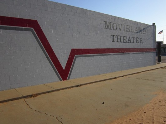 Movie Theater Exterior, Movie Theater in Lamesa, TX